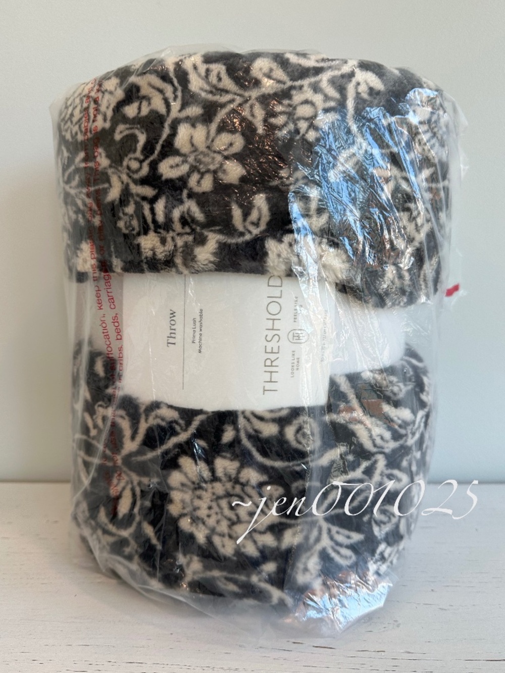 Oversized Printed Floral Primalush Throw - Threshold - Picture 6 of 7